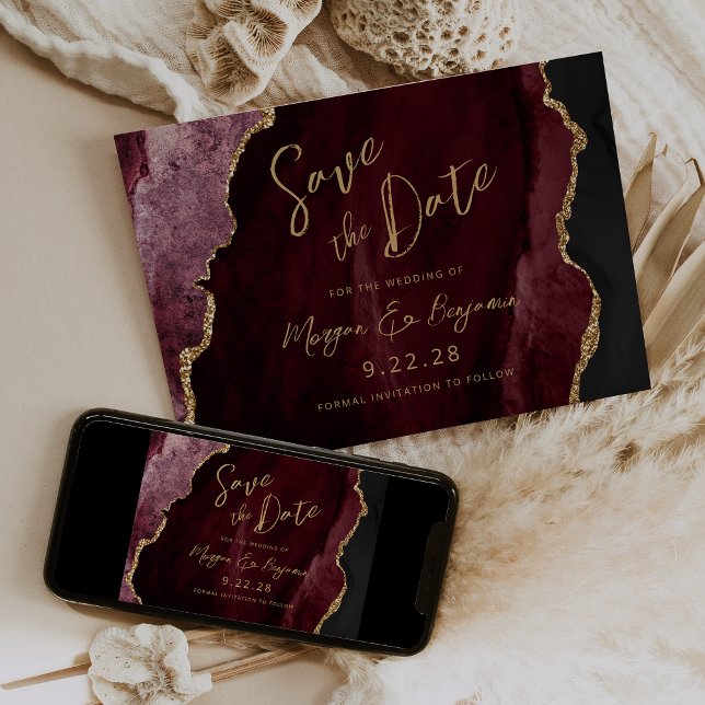 Burgundy Agate Script Wedding Save the Date (Von Creator hochgeladen)