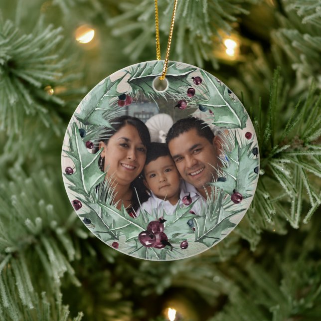 Burgundy Berry Holly Pine Christmas Foto Keramik Ornament (Baum)