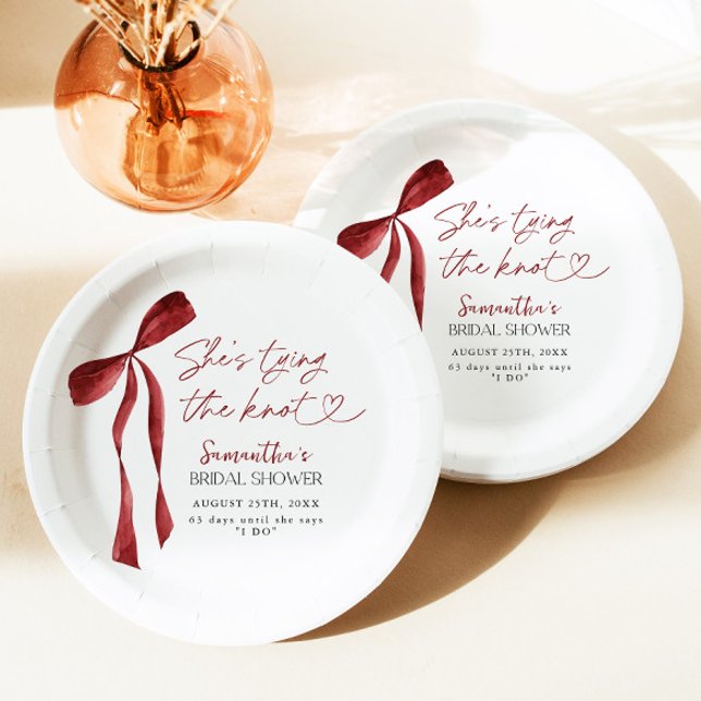 Burgundy Bow Sie bindet das Brautparty des Knotens Pappteller (Von Creator hochgeladen)