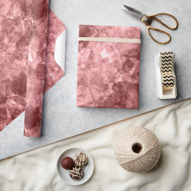 Burgundy Crumpled Textur Geschenkpapier (Kunsthandwerk)