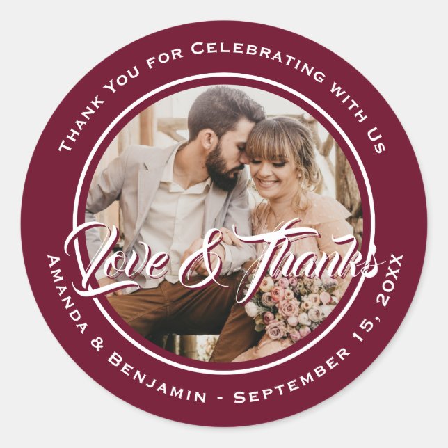 Burgundy Elegante Script Wedding Foto Gefallen Runder Aufkleber (Vorderseite)