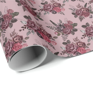 Burgundy Floral Bouquet auf Dusty Grayish Pink Geschenkpapier