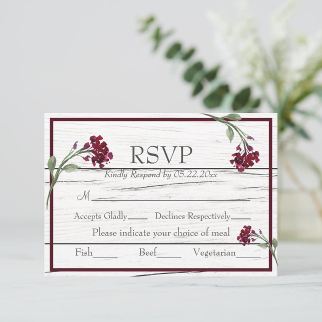 Burgundy Floral Elegante Rustikale UAWG RSVP Karte (Stehend Vorderseite)