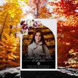 Burgundy Floral Foto Bat Mitzvah Save the Date Einladung<br><div class="desc">Beeindrucken Sie Ihre Gäste mit dem exquisiten Burgundy Floral Foto Bat Mitzvah Save the Date Einladung! Personalisieren Sie mit Ihrem Lieblings-Foto und beobachten Sie die Komplimente einrollen. Machen Sie Ihre Fledermausmitzvah Feier unvergesslich mit diesen schicken Einladungen.</div>