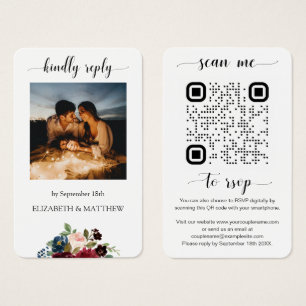 Burgundy Floral Photo QR Code Analysez-moi à RSVP