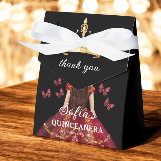 Burgundy Floral Quinceñera Butterfliegen Geschenkschachtel (Von Creator hochgeladen)