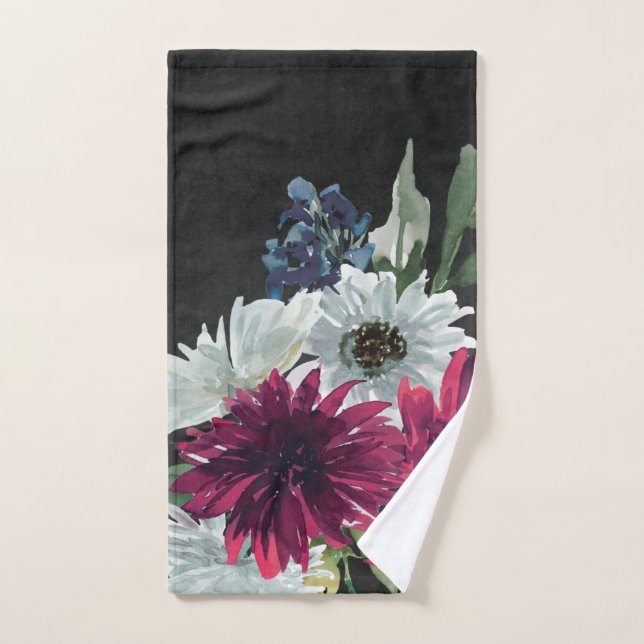 Burgundy-Floral-Splash auf beängstigend schwarz Handtuch (Handtuch)