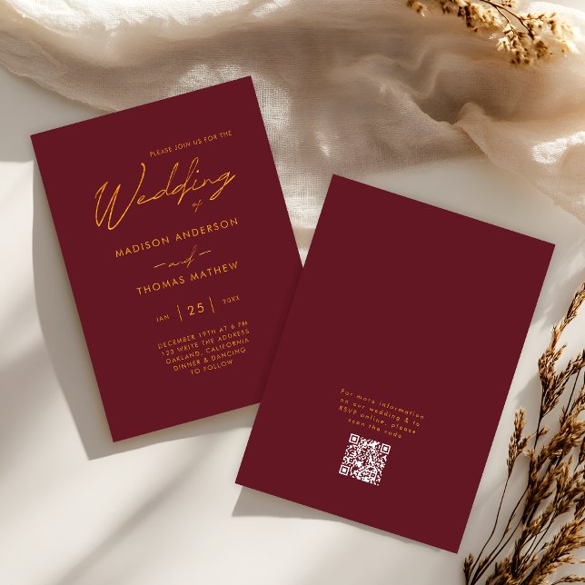 Burgundy Gold Moderne Typografie UAWG Wedding Einladung (Front / Back)