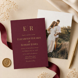 Burgundy Gold Monogram Custom Foto Wedding Einladung