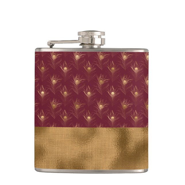 Burgundy Gold Peacock Feathers Chic Elegante Flachmann (Vorderseite)