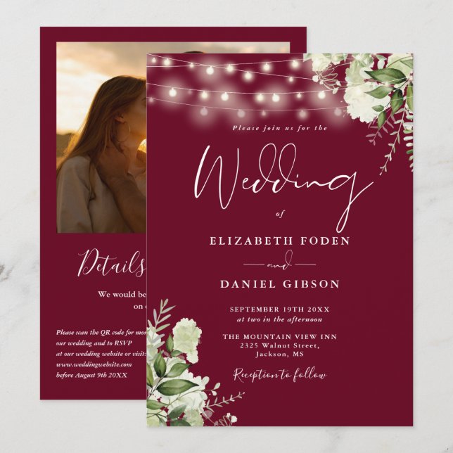 Burgundy Greenery Lights QR Code Foto Wedding Einladung (Vorne/Hinten)