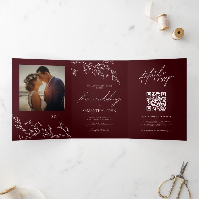 Burgundy & Ivory Botanical Elegant Wedding Dreifach Gefaltete Einladung (Innenseite)