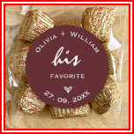 Burgundy & Ivory Elegant Wedding Favors Heart Runder Aufkleber<br><div class="desc">Add a sophisticated finishing touch to your guest gifts with this Burgundy & Ivory Elegant Wedding Favors Heart Sticker. Featuring a classic round shape, a rich wine-red border, and a minimalist ivory center with a delicate heart accent, these labels bring a polished, high-end look to your celebration. Perfect for formal...</div>