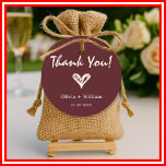 Burgundy & Ivory Elegant Wedding Thank You Runder Aufkleber<br><div class="desc">Seal your stationery with sophistication using this Burgundy & Ivory Elegant Wedding Thank You Sticker. Featuring a rich wine-red border and a clean ivory center, this classic round label offers a polished, high-end look for your thank you notes and favor packaging. Perfect for formal ceremonies, black-tie receptions, or vineyard weddings,...</div>