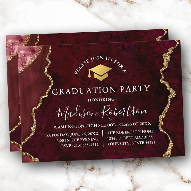 Burgundy Marbella Gold Cap Grad Party Einladung (Customize to add text or a photo to back of card.)