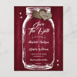 Burgundy Mason Jar Wood Wedding speichern das Datu Ankündigungspostkarte