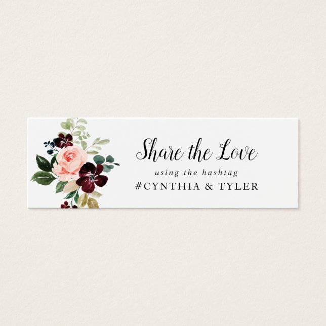 Burgundy navy & blush floral wedding hashtag card (Vorderseite)