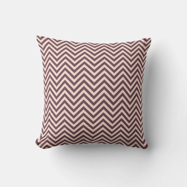 Burgundy Off-White Zickzack Geometric Muster Kissen (Vorderseite)