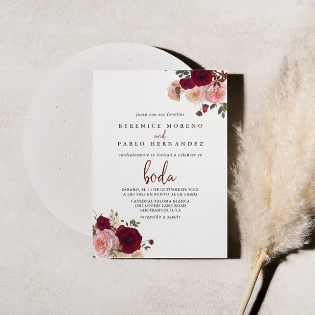 Burgundy Pink Blush Spanische Hochzeit mit florale Einladung (Von Creator hochgeladen)