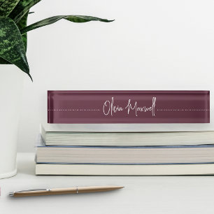 Burgundy Plum Sketched Curry Script Namensplakette