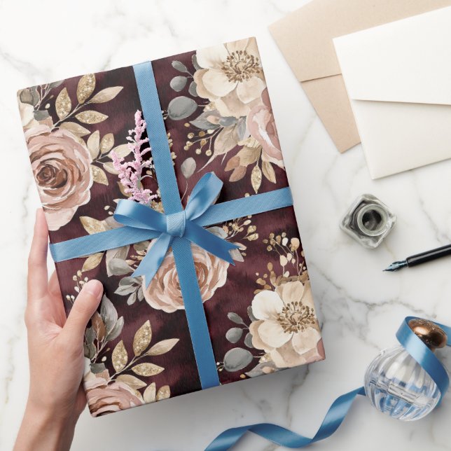 Burgundy Red Blush Floral Wedding Geschenkpapier (Schenken)