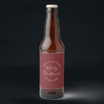 Burgundy Red Christmas Stickers Bierflaschenetikett<br><div class="desc">Klassische Weihnachtsaufkleber mit personalisierter Typografie auf dunkelburgundigem Hintergrund.</div>