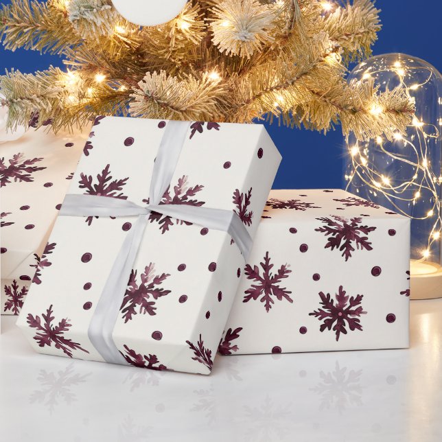 Burgundy Red Cream Snowflakes Weihnachten Geschenkpapier (Feiertage)