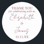 Burgundy Red Elegant Script Wedding Vielen Dank Runder Aufkleber<br><div class="desc">Diese bordeauxrot minimalistisch elegante Skript Hochzeit danke Ihnen Aufkleber kann mit Ihren Informationen in chic Typografie personalisiert werden. Entwickelt von Thisisnotme©</div>