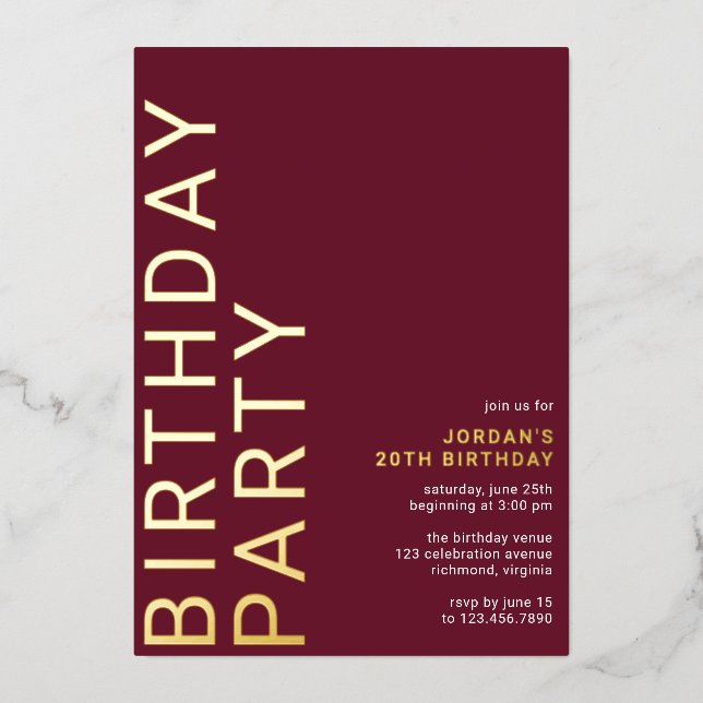 Burgundy Red & Gold | Sleek Modern Maroon Birthday Folieneinladung (Vorderseite)
