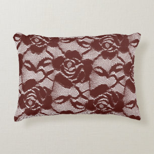 Burgundy Red Lace Floral Dekokissen