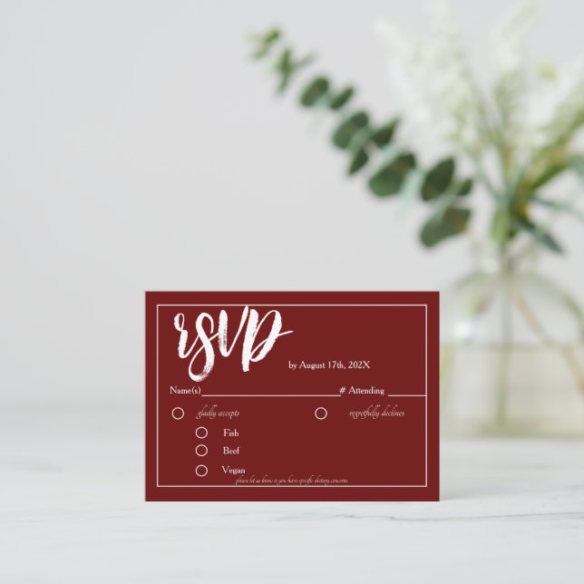Burgundy Red Minimalistisch RSVP Card Einschließun Begleitkarte (Stehend Vorderseite)