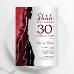 Burgundy Red Silver Agate Überraschung 30. Geburts Einladung<br><div class="desc">Dunkelburgundische Rot- und Silberstreifen überraschen die Party Einladung zum 30. Geburtstag. Elegantes modernes Design mit Aquarellfarben-marmorgeode Hintergrund,  Imitats Glitzer Silber und Typografie Skript-Schriftart. Die trendige Einladungskarte eignet sich perfekt für eine stilvolle Damenfeier. Gedruckte Zazzle-Einladungen oder Sofortdownload digitaler Druckvorlage.</div>
