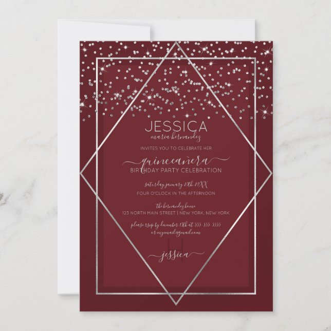 Burgundy Red Silver Confetti Border Quinceañera Einladung (Vorderseite)