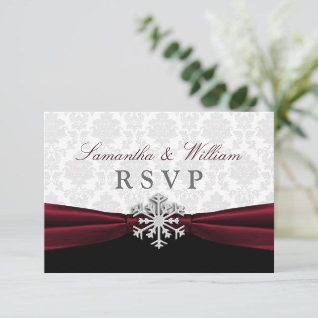 Burgundy Ribbon Winter Wedding RSVP Card (Stehend Vorderseite)