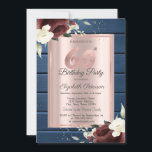 Burgundy Rose, Blue Wood Rose Gold 60. Geburtstag Einladung<br><div class="desc">Burgundy Rose auf Rose Gold,  und marineblau blaue Holzstruktur Hintergrund.</div>
