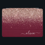 Burgundy Rose Gold Blush Pink Glitzer Monogram iPad Pro Cover<br><div class="desc">Rose Gold - Schwarz Rosa und Burgund Sparkle Glitzer Script Monogram Name Laptop Case. Das macht den perfekten 16 Geburtstag,  Hochzeit,  Brautparty,  Jubiläum,  Babydusche oder Junggeselinnen-Abschied Geschenk für jemanden,  der Lieben glamourösen Luxus und schicke Stile.</div>