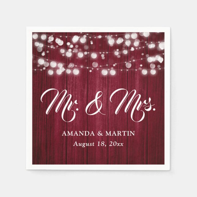 Burgundy Rustic Wood String Lights Mr and Mrs Serviette (Vorderseite)