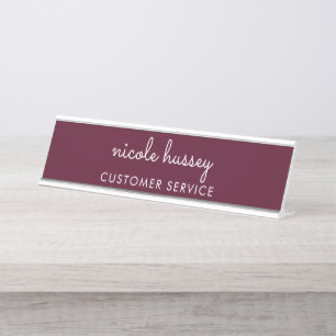 Burgundy Script Stilvolle Monogram modern Schreibtischnamensplakette