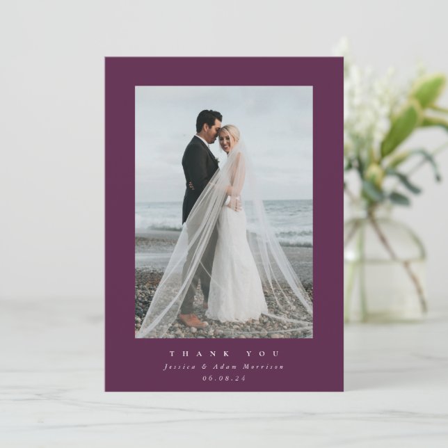 Burgundy Ultra Minimal Single Foto Hochzeit Dankeskarte (Stehend Vorderseite)