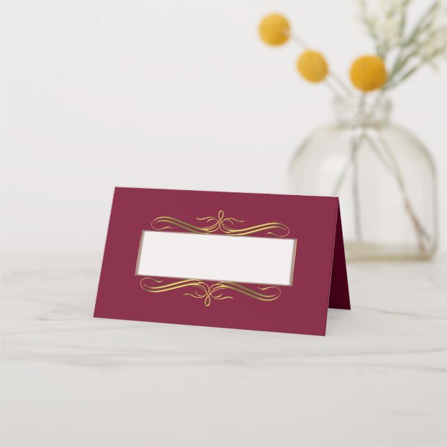 Burgundy und Gold Wedding Folding Platzkarte (Vorderseite)