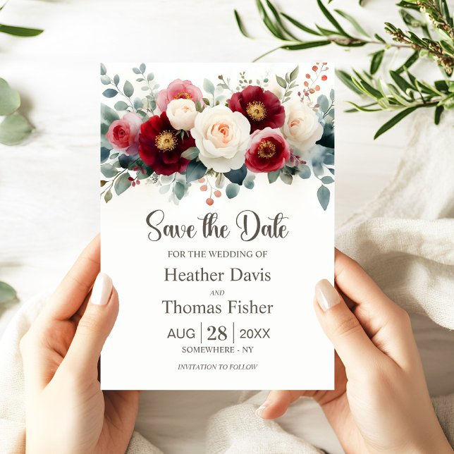Burgundy und White Floral Wedding retten das Datum Einladung (Von Creator hochgeladen)