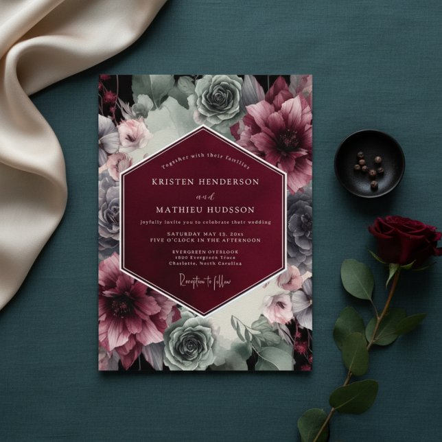 Burgundy Velvet Bloom Opulence Wedding Einladung (Von Creator hochgeladen)