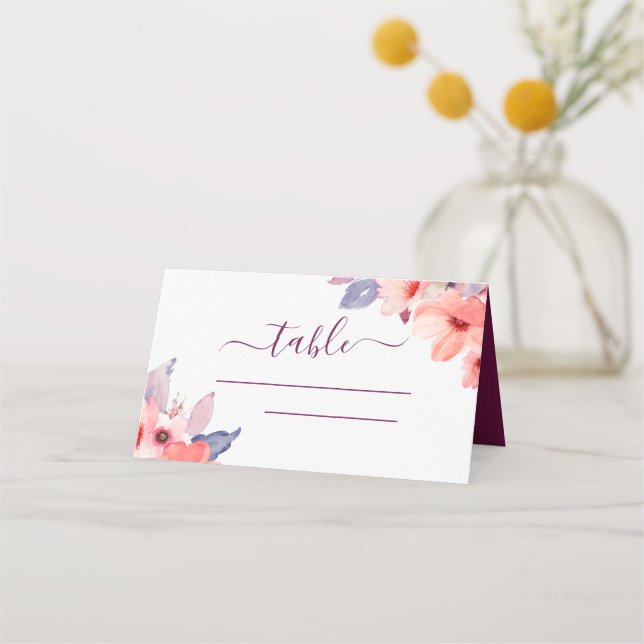 Burgundy Watercolor Wedding Floral Platzkarte (Vorderseite)
