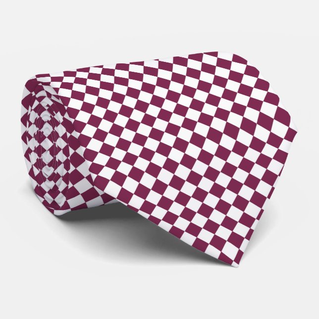 Burgundy White Checker Diamond Pattern Krawatte (Gerollt)