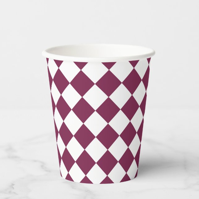 Burgundy White Checker Diamond Pattern Pappbecher (Vorderseite)