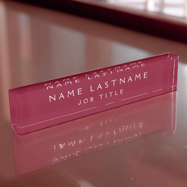Burgundy White Modern Elegant Beruflich Namensplakette (Von Creator hochgeladen)