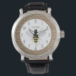 Burlap Inspiriert Honey Bee Personalisiert Watch Armbanduhr<br><div class="desc">Eine Uhr mit einer Abbildung einer Biene in der Mitte. Personalisieren Sie mit Ihrem Namen. Der Hintergrund wird inspiriert.</div>