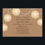 Burlap Party Lanterns Hochzeit Einladung<br><div class="desc">Romantische Party-Laternen Set den Ton dieser hübschen Hochzeitseinladung auf einem illustrierten Einbruch Hintergrund. Es ist eine perfekte Einführung für die Gartenhochzeit im Freien, Scheune, Land, rustikale, Frühlings- oder Sommerzeremonie oder jeden Empfang mit Laternen in der Dekoration. Diese Einladung wird auf dem Basispapier gezeigt, aber ich empfehle das Gewicht und die...</div>