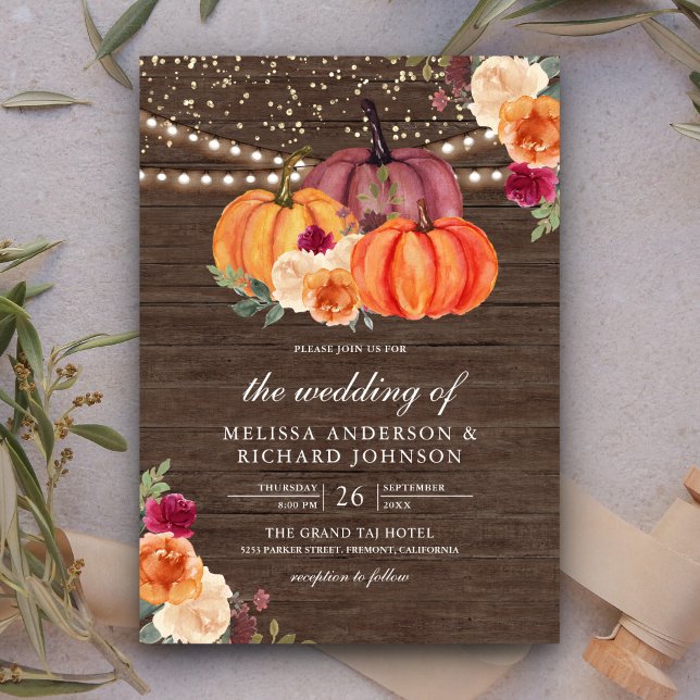 Burnt Orange Burgundy Floral Pumpkin Wood Wedding Einladung (Von Creator hochgeladen)
