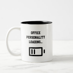 Büro-Persönlichkeit wird geladen... Zweifarbiger K Zweifarbige Tasse